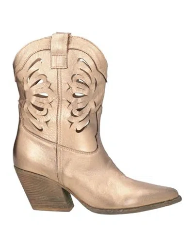 Elena Iachi Woman Ankle Boots Gold Size 9 Leather