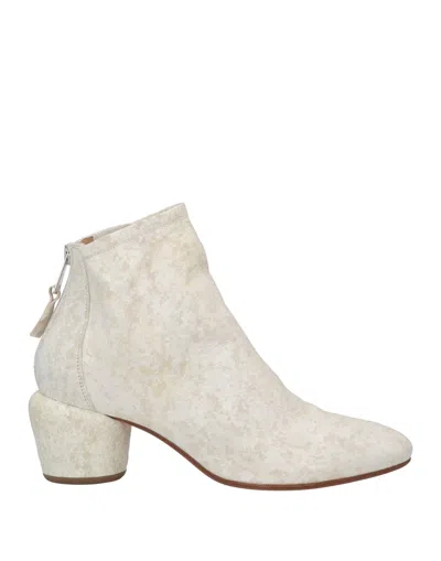 Elena Iachi Ankle Boots In White