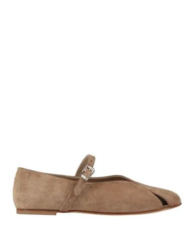 Elena Iachi Woman Ballet Flats Light Brown Size 8.5 Leather