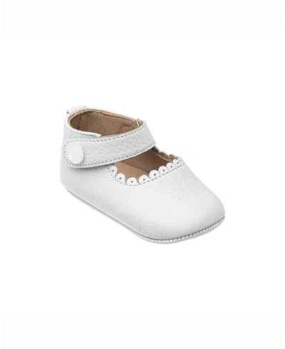 Elephantito Girl's Scalloped Leather Mary Jane, Baby In White