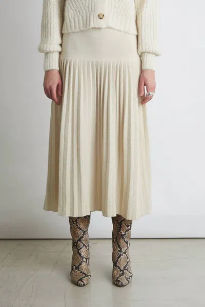 Eleven Six Lea Pleated Skirt In Ivory In Neutral