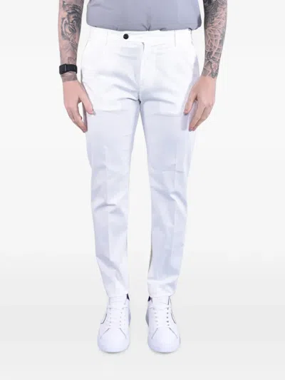 Eleventy Belt-loops Trousers In White