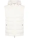 Eleventy Cable-knit Gilet In White