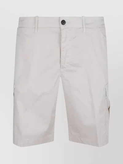 Eleventy Cargo Shorts With Back Pockets And Belt Loops In White