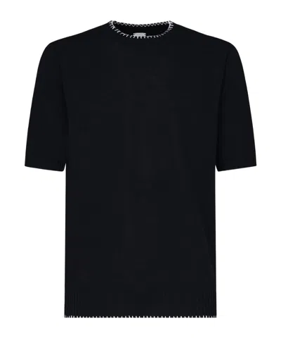 Eleventy Contrast Stitch T-shirt In Black
