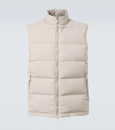 Eleventy Down Vest In Gold
