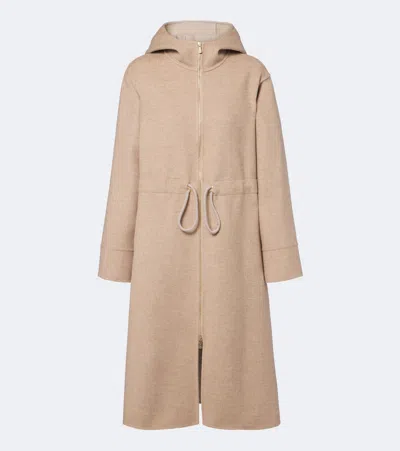Eleventy Hooded Wool And Cashmere Coat In Neutral