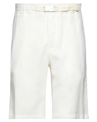 ELEVENTY ELEVENTY MAN SHORTS & BERMUDA SHORTS OFF WHITE SIZE 30 COTTON