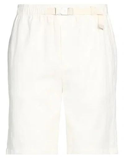 Eleventy Man Shorts & Bermuda Shorts White Size 34 Cotton