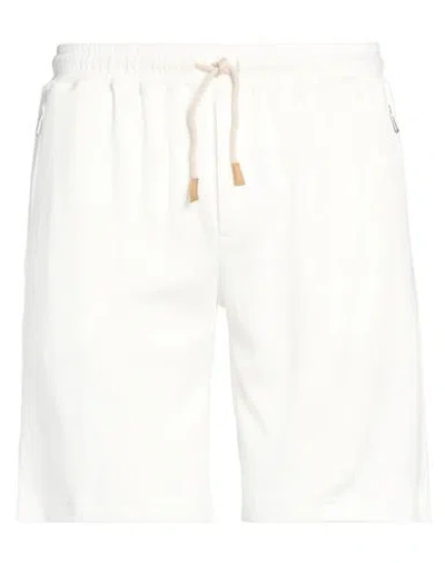 Eleventy Platinum Man Shorts & Bermuda Shorts White Size L Cotton, Elastane