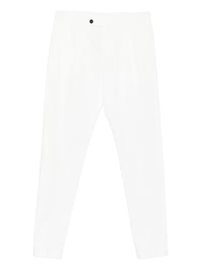 Eleventy Pleated Trousers In White