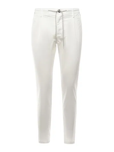 Eleventy Straight Cotton Trousers In White