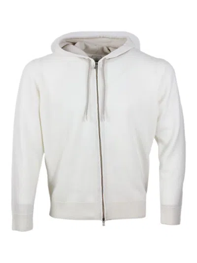 Eleventy Sweaters In White