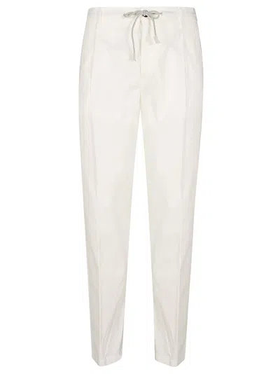 Eleventy Tapered Jogger Trousers In Washed Stretch Cotton In White