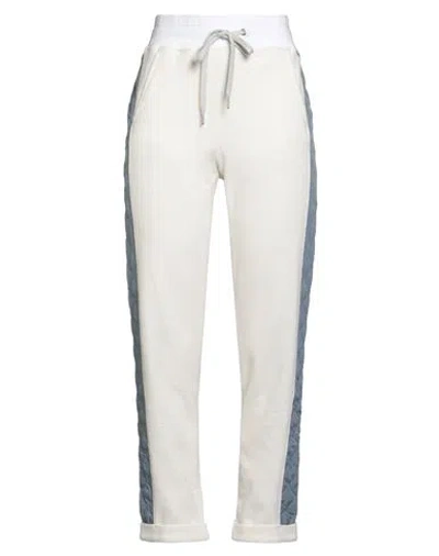 Eleventy Woman Pants White Size S Cotton, Polyester