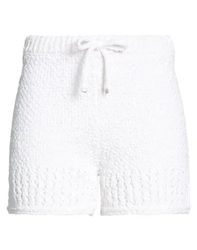 Eleventy Woman Shorts & Bermuda Shorts White Size S Cotton
