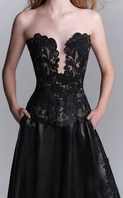Elie Saab Macrame Lace Strapless Top In Black