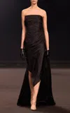 Elie Saab Moda Operandi In Black