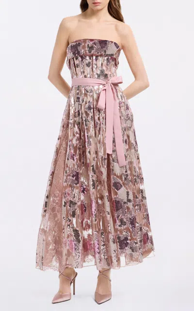 Elie Saab Moda Operandi In Pink