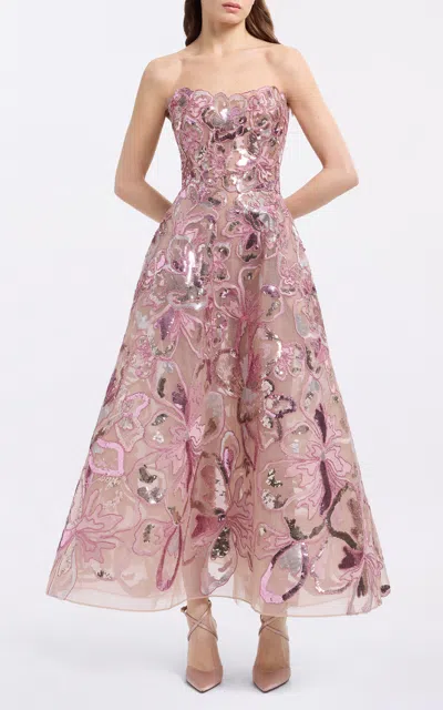 Elie Saab Moda Operandi In Pink