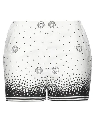 Elie Saab Woman Shorts & Bermuda Shorts White Size 6 Cotton