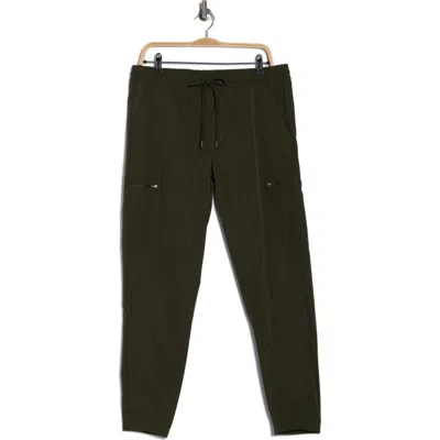 Elie Tahari Dover Tech Joggers In Green