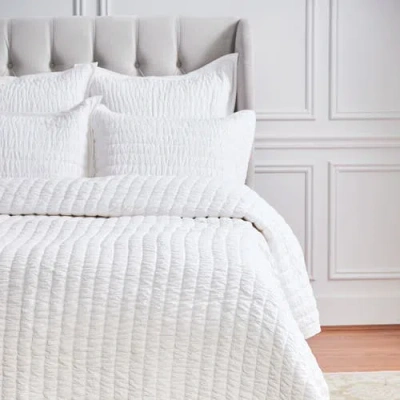 Elisabeth York Elodie Dove Full/queen Quilt In White