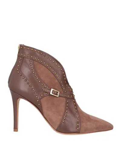 Elisabetta Franchi Woman Ankle Boots Chocolate Brown Size 7 Leather
