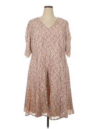 Pre-owned Eliza J Casual Dress In Tan