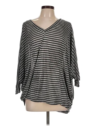 Pre-owned Elizabeth And James 3/4 Sleeve Top Gray V-neck Tops