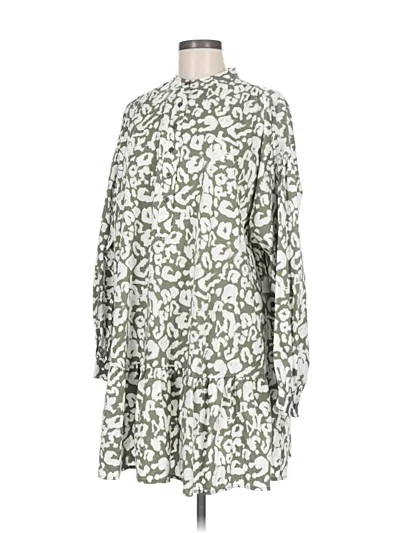 Pre-owned Elizabeth And James Casual Dress In Green