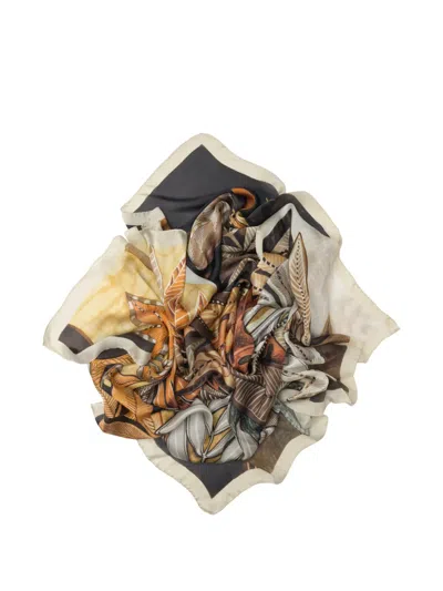 Elizabetta Debora Leaf-print Scarf In Brown