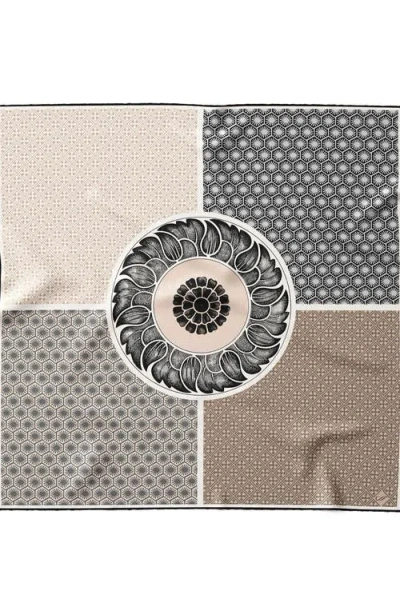 Elizabetta Feroni In Gray