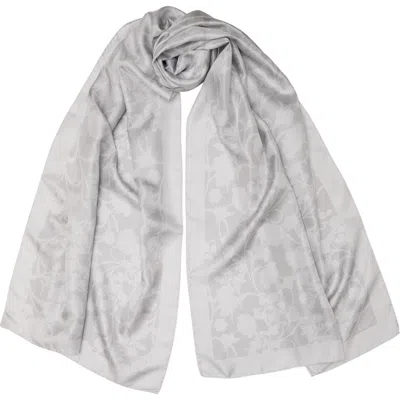 Elizabetta Regina In Gray