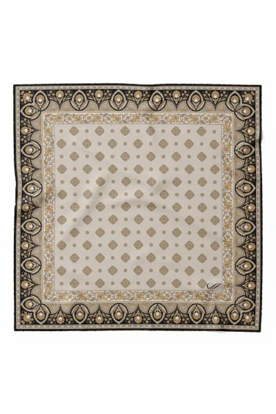 Elizabetta Savino In Brown
