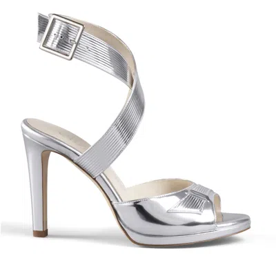 Elizee Women's Fiorella Sandal - Silver Metallic