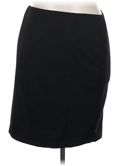 Pre-owned Elle Casual Skirt In Black