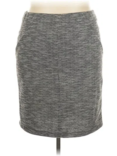 Pre-owned Elle Casual Skirt In Gray