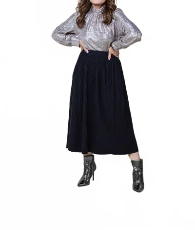 Elle Grey Knit Pleated Midi Skirt In Black