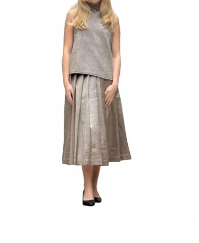 Elle Grey Taylor Pleated Skirt In Bronze In Gray