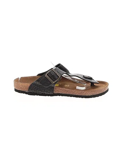 Pre-owned Elle Sandals In Black