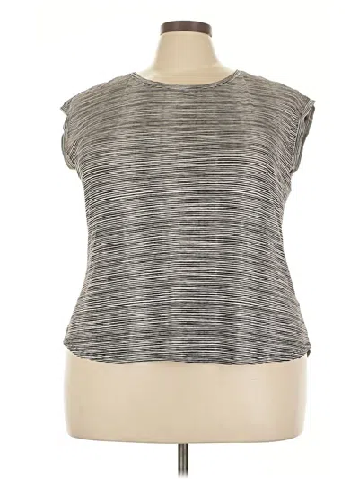 Pre-owned Elle Sleeveless T-shirt In Gray