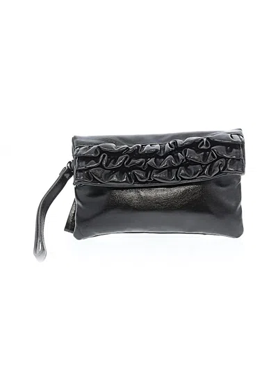 Pre-owned Elle Wristlet In Black