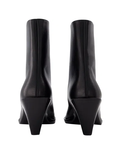 ELLEME ECLAIR ZIPPER BOOTS IN BLACK LEATHER