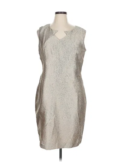 Pre-owned Ellen Tracy Cocktail Dress In Gold