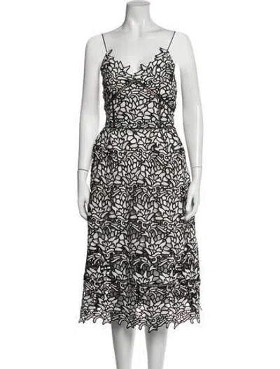 Pre-owned Elliatt Lace Pattern Midi Length Dress In White