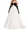 Ellie Wilde A-line Evening Dress In Black/white In White
