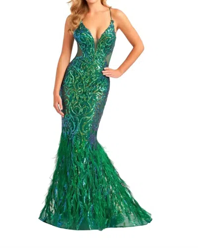 Ellie Wilde Evening Gown In Emerald In Green