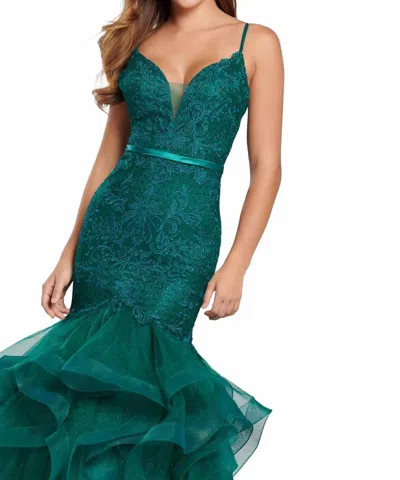 Ellie Wilde Women's Prom Dress In Emerald In Green