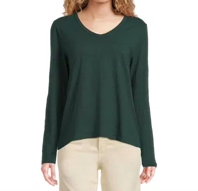 Elliott Lauren Long Sleeve V-neck Knit Top In Pine In Green